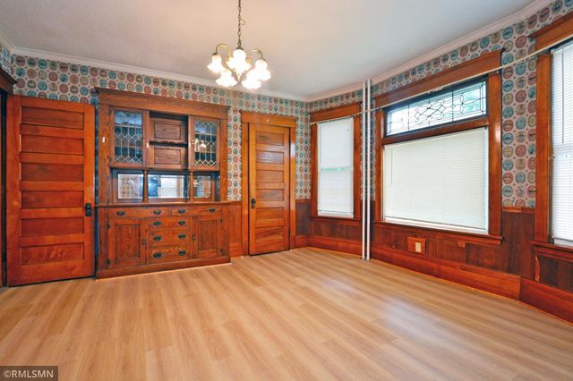 1195 Edgerton Street, Saint Paul, MN 55130