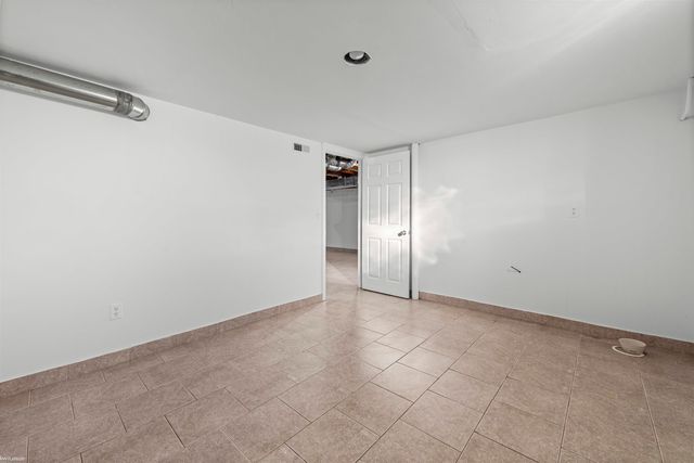 46730 Romeo Plank Road, Macomb Twp, MI 48044