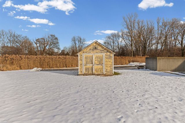 46730 Romeo Plank Road, Macomb Twp, MI 48044