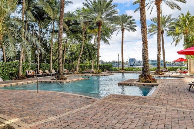 17150 N Bay Rd 2301, Sunny Isles Beach, FL 33160