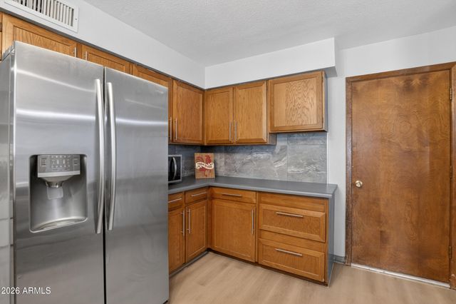 701 S CLEARVIEW Avenue, Mesa, AZ 85208