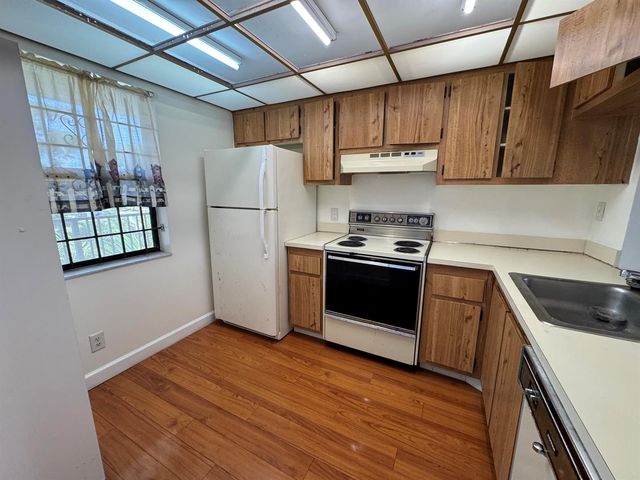 10304 Sunrise Lakes Blvd 312, Sunrise, FL 33322