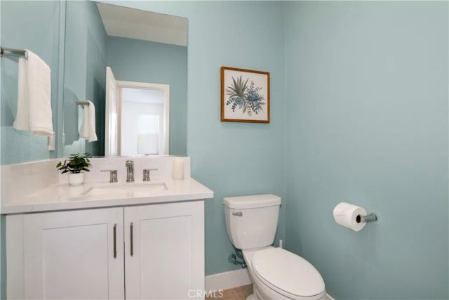 27512 Golden Currant Place, Valencia, CA 91381