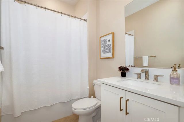 27512 Golden Currant Place, Valencia, CA 91381