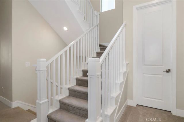 27512 Golden Currant Place, Valencia, CA 91381