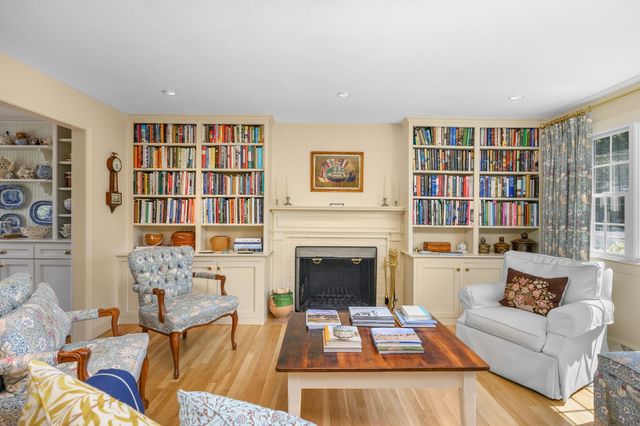 190 Heritage Ln, Chatham, MA 02633