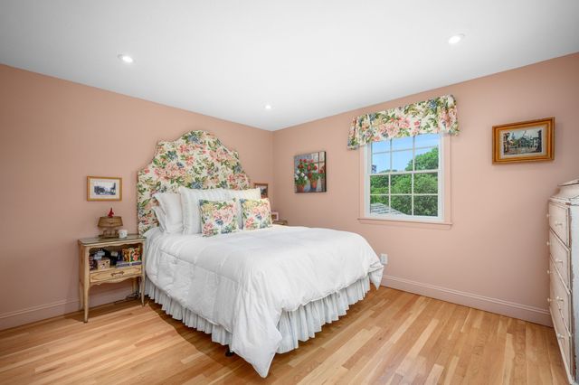 190 Heritage Ln, Chatham, MA 02633