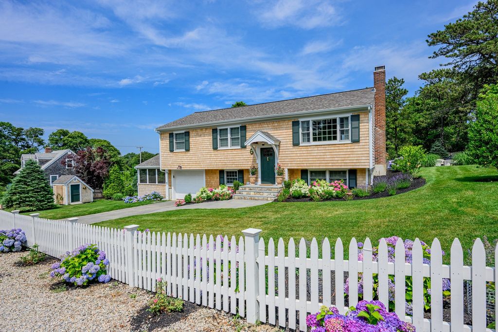 190 Heritage Ln, Chatham, MA 02633