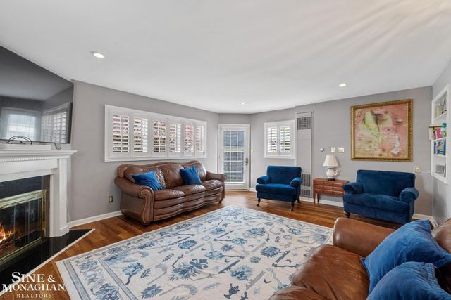 258 Merriweather Road, Grosse Pointe Farms, MI 48236