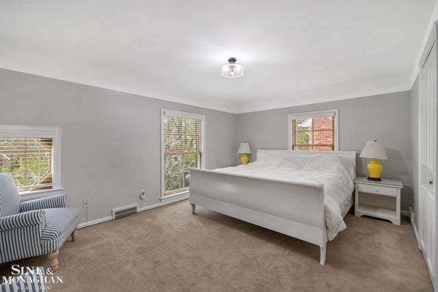 258 Merriweather Road, Grosse Pointe Farms, MI 48236