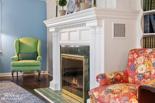 258 Merriweather Road, Grosse Pointe Farms, MI 48236