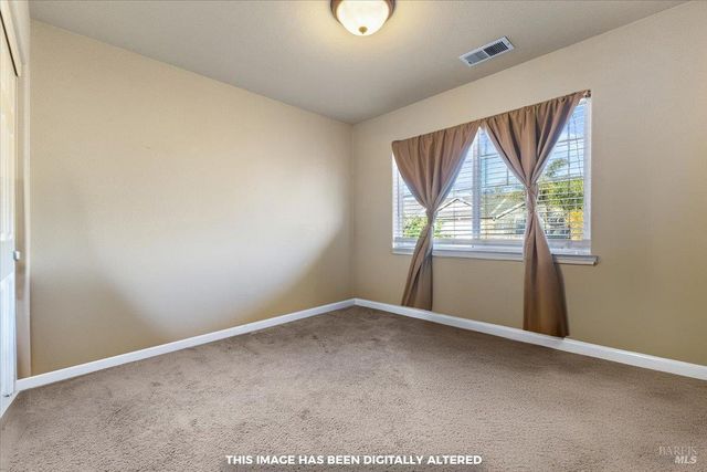 2310 Iroquois St, Santa Rosa, CA 95403