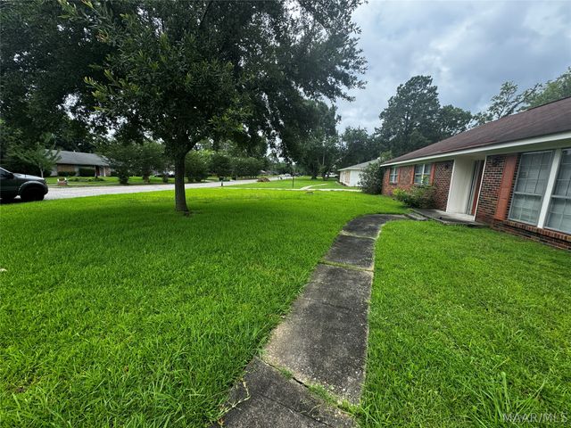 2624 BURKELAUN Drive, Montgomery, AL 36111
