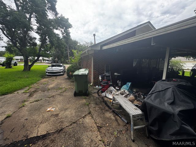 2624 BURKELAUN Drive, Montgomery, AL 36111
