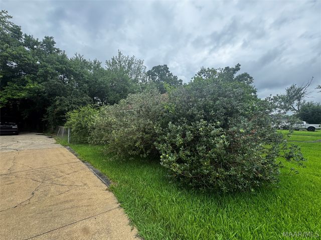 2624 BURKELAUN Drive, Montgomery, AL 36111
