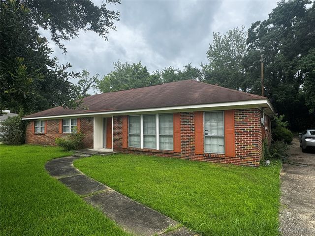 2624 BURKELAUN Drive, Montgomery, AL 36111