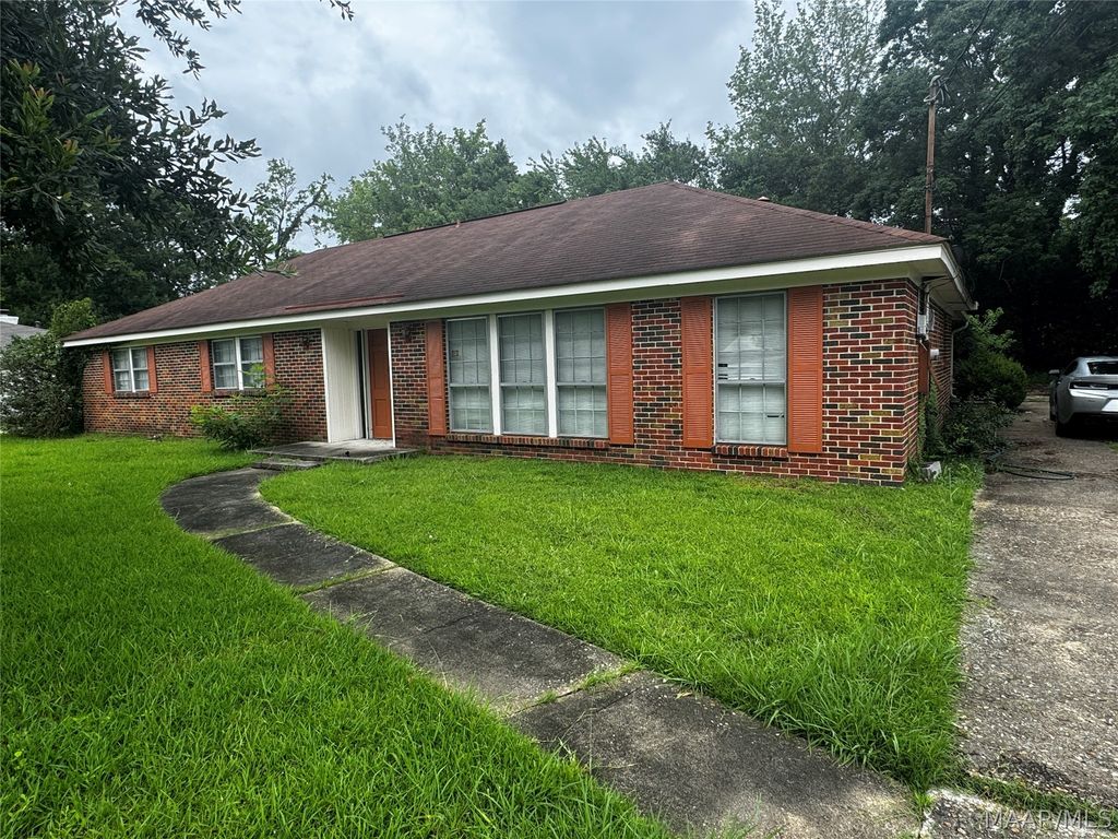 2624 BURKELAUN Drive, Montgomery, AL 36111