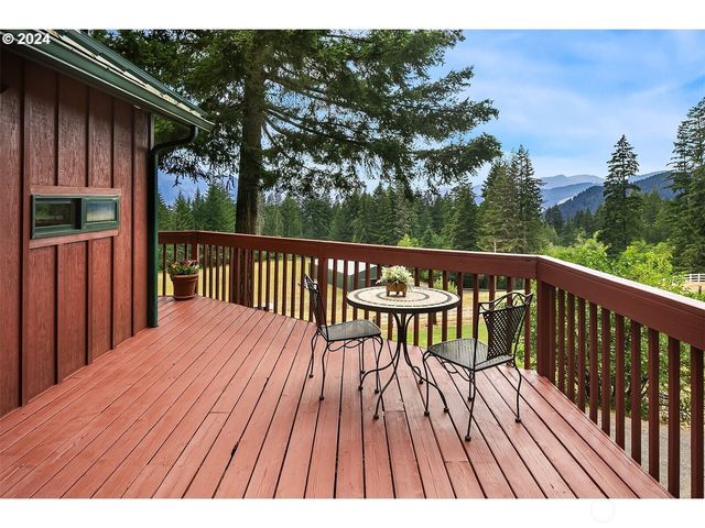 162 Bylin Road, Stevenson, WA 98648