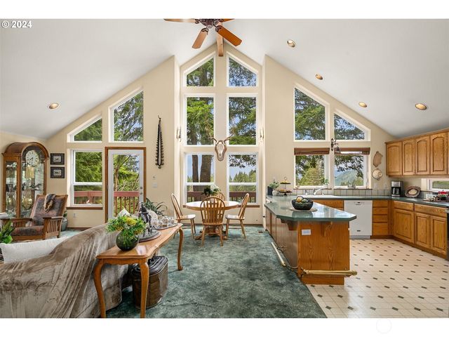 162 Bylin Road, Stevenson, WA 98648