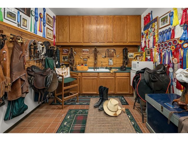 162 Bylin Road, Stevenson, WA 98648