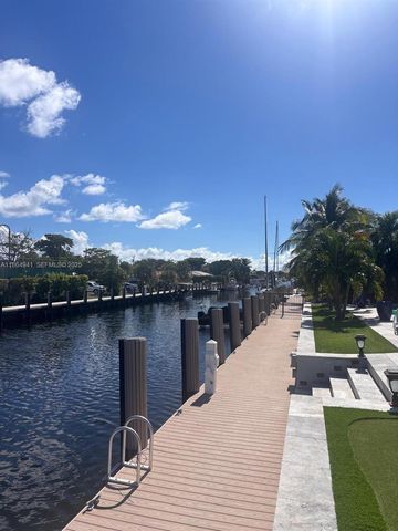 4220 NE 27th Avenue, Lighthouse Point, FL 33064