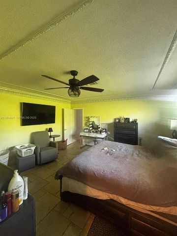 4220 NE 27th Avenue, Lighthouse Point, FL 33064