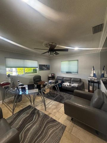 4220 NE 27th Avenue, Lighthouse Point, FL 33064