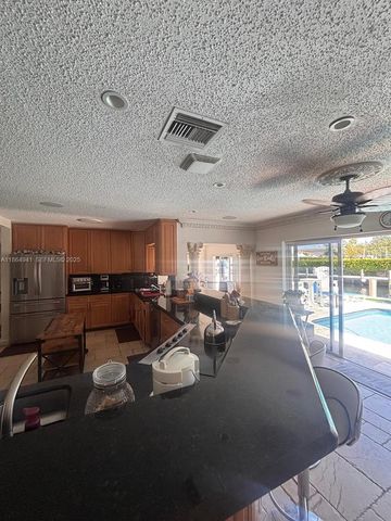 4220 NE 27th Avenue, Lighthouse Point, FL 33064