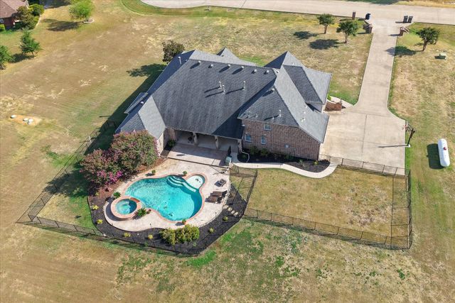 1920 Northfork Lane, Lucas, TX 75002