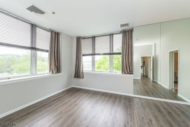 240 Main St 313, Little Falls Twp., NJ 07424