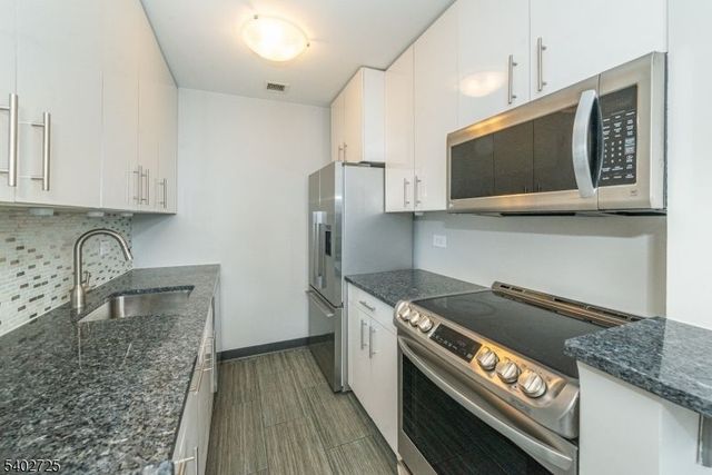 240 Main St 313, Little Falls Twp., NJ 07424