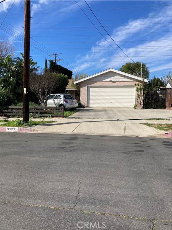 9101 Geyser, Northridge (los Angeles), CA 91324