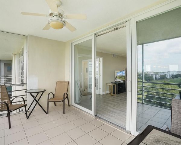 2671 S Course Drive 907, Pompano Beach, FL 33069