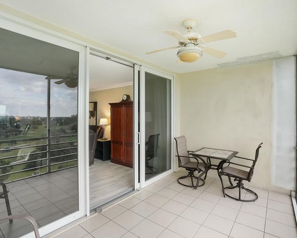 2671 S Course Drive 907, Pompano Beach, FL 33069