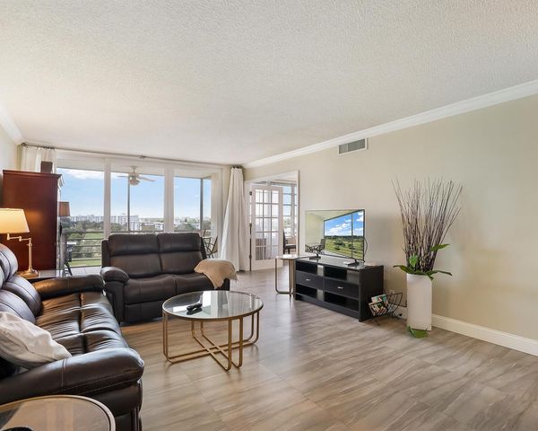 2671 S Course Drive 907, Pompano Beach, FL 33069
