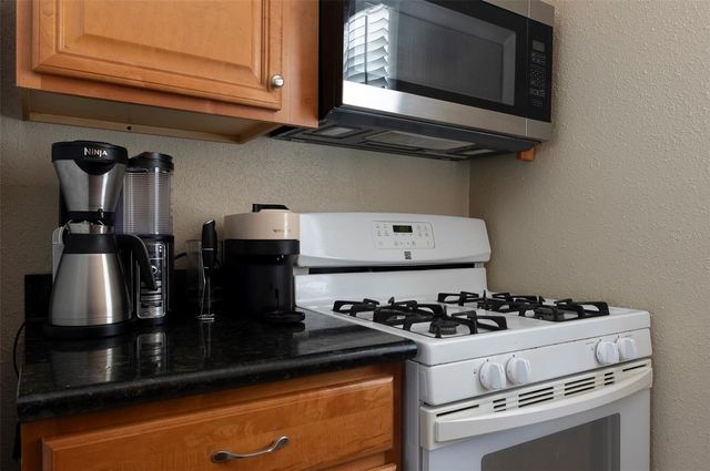 540 11TH AVENUE N, St Petersburg, FL 33701
