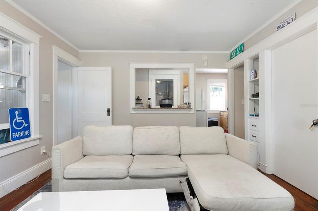 540 11TH AVENUE N, St Petersburg, FL 33701