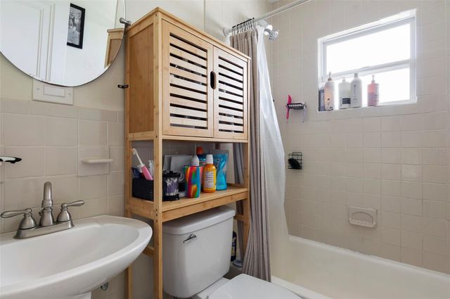 540 11TH AVENUE N, St Petersburg, FL 33701