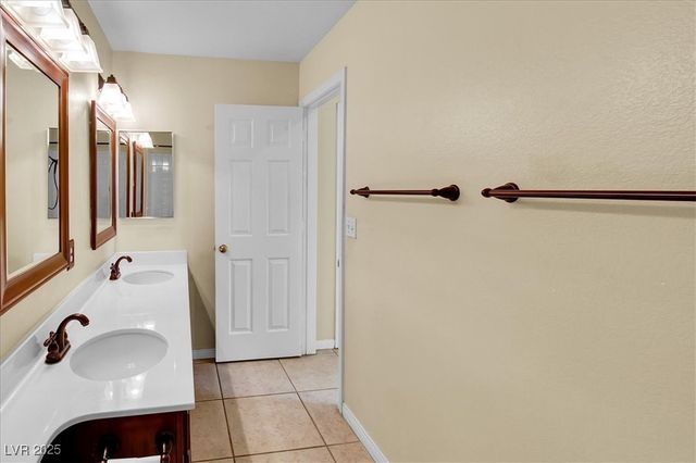 875 East Eldorado Lane, Las Vegas, NV 89123