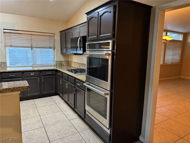 875 East Eldorado Lane, Las Vegas, NV 89123