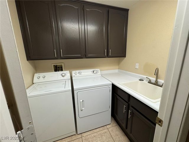 875 East Eldorado Lane, Las Vegas, NV 89123