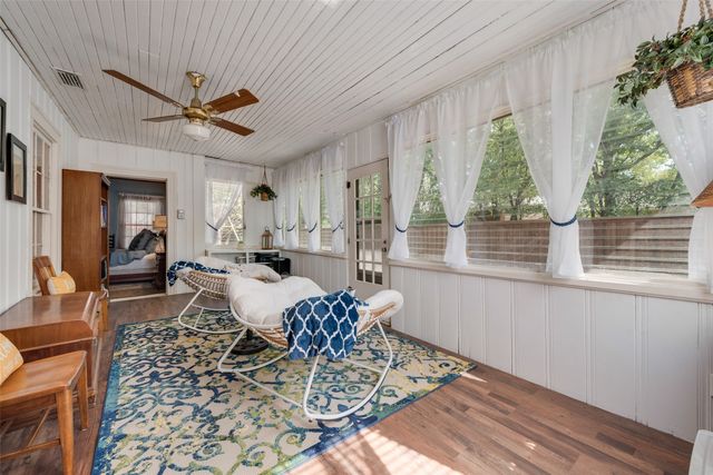 233 E High Street, Wills Point, TX 75169