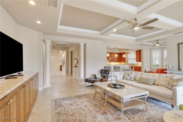 517 Avellino Isles CIR 101, Naples, FL 34119