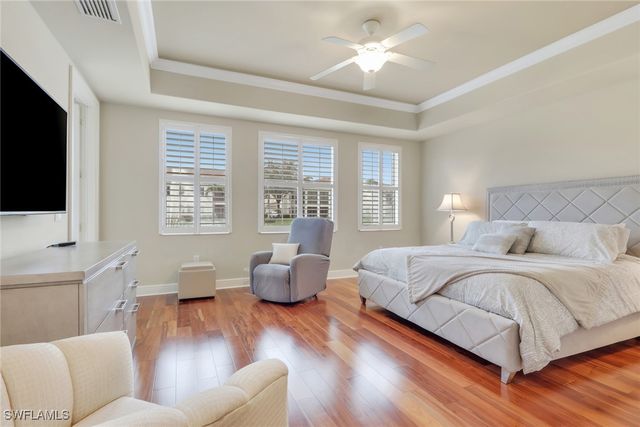 517 Avellino Isles CIR 101, Naples, FL 34119