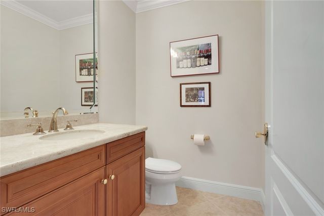 517 Avellino Isles CIR 101, Naples, FL 34119