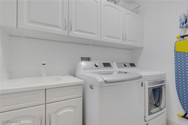 517 Avellino Isles CIR 101, Naples, FL 34119