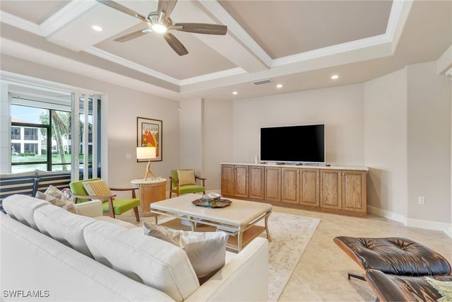 517 Avellino Isles CIR 101, Naples, FL 34119