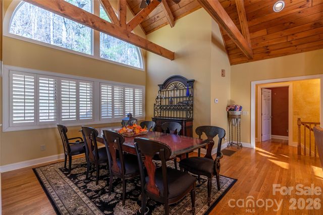446 Windridge Drive, Sugar Grove, NC 28679