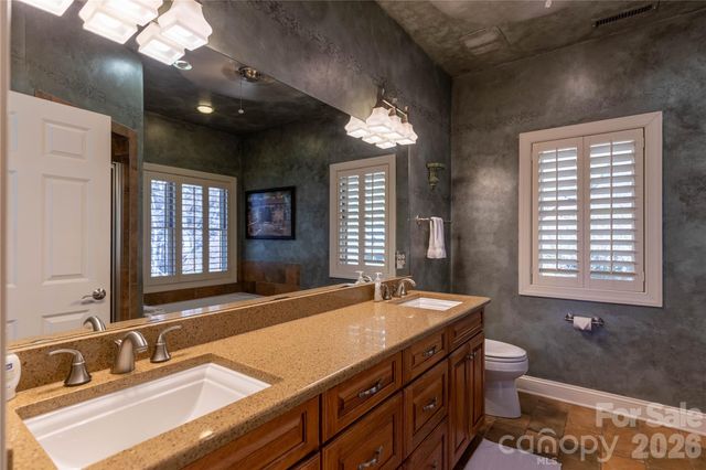 446 Windridge Drive, Sugar Grove, NC 28679