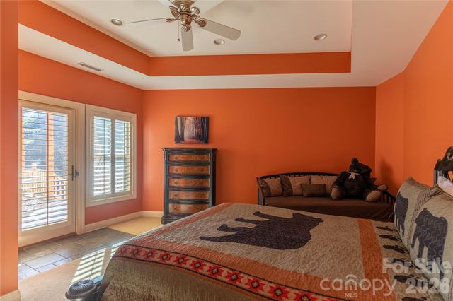 446 Windridge Drive, Sugar Grove, NC 28679